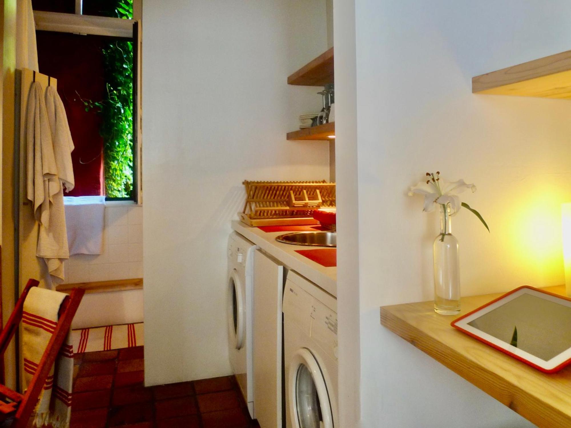 Heaven At 11, Your Deluxe Studio With Personal Bathroom, Kitchenette & Terrace Ghent Exterior photo